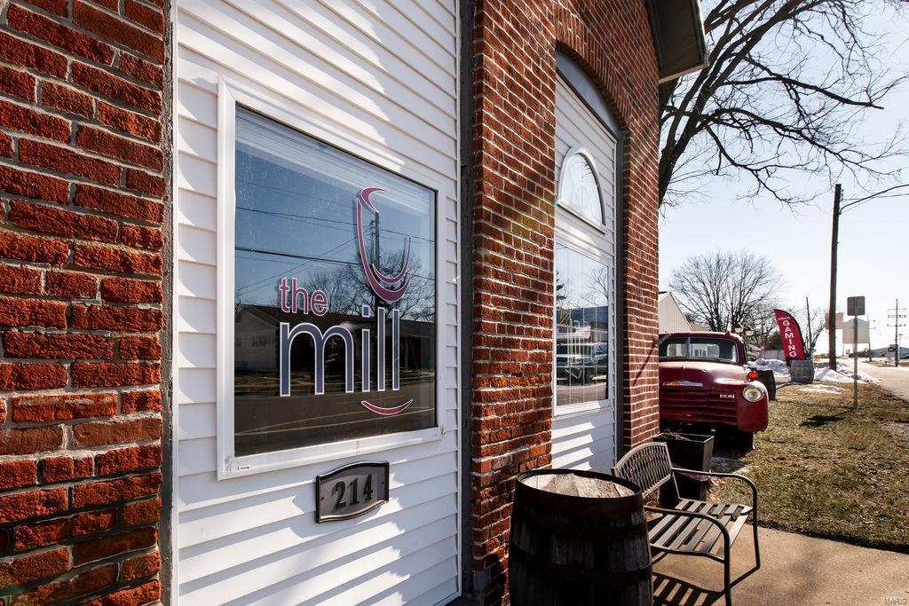 214 Main St