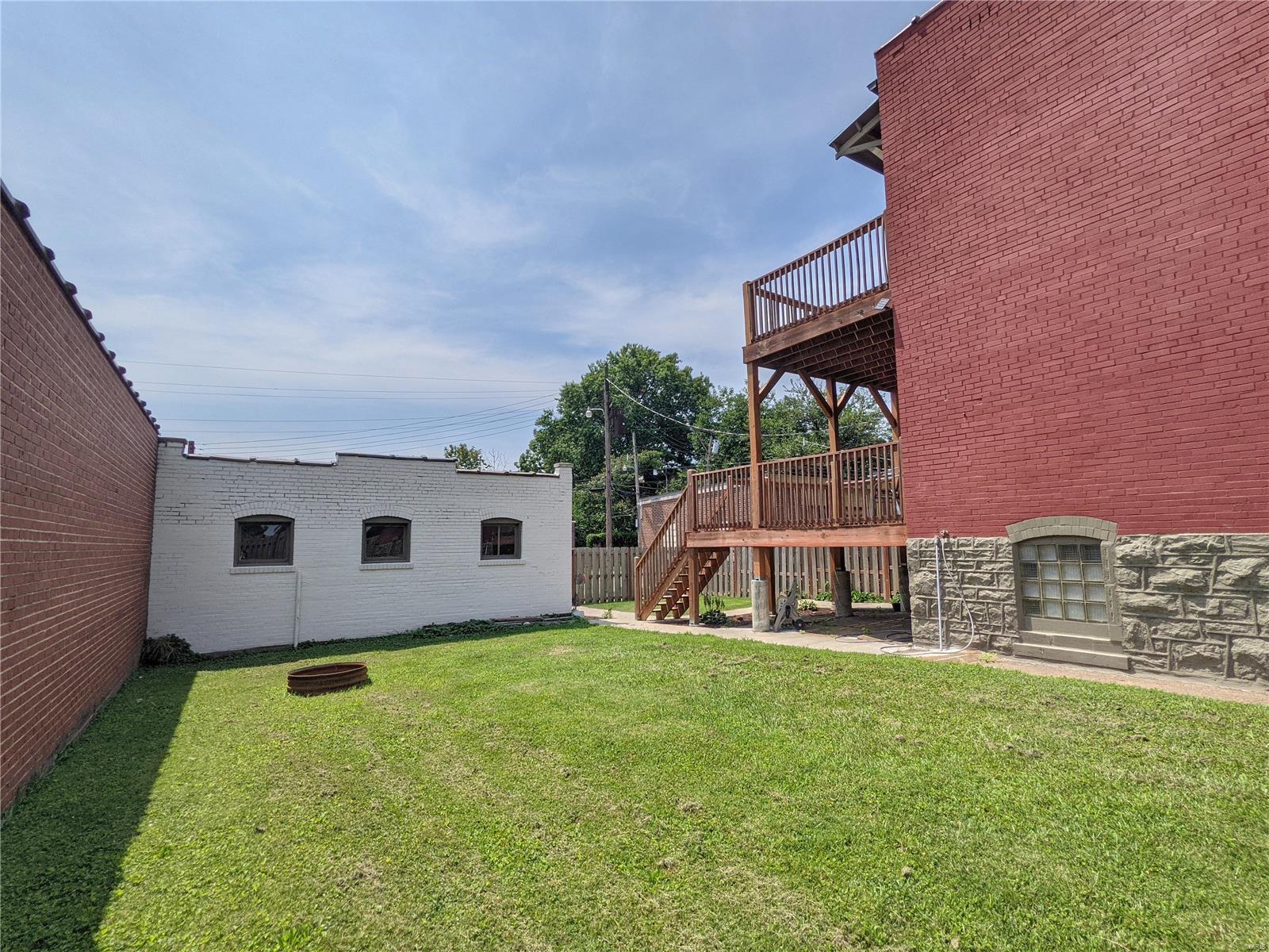 St Louis Commons Add - Residential