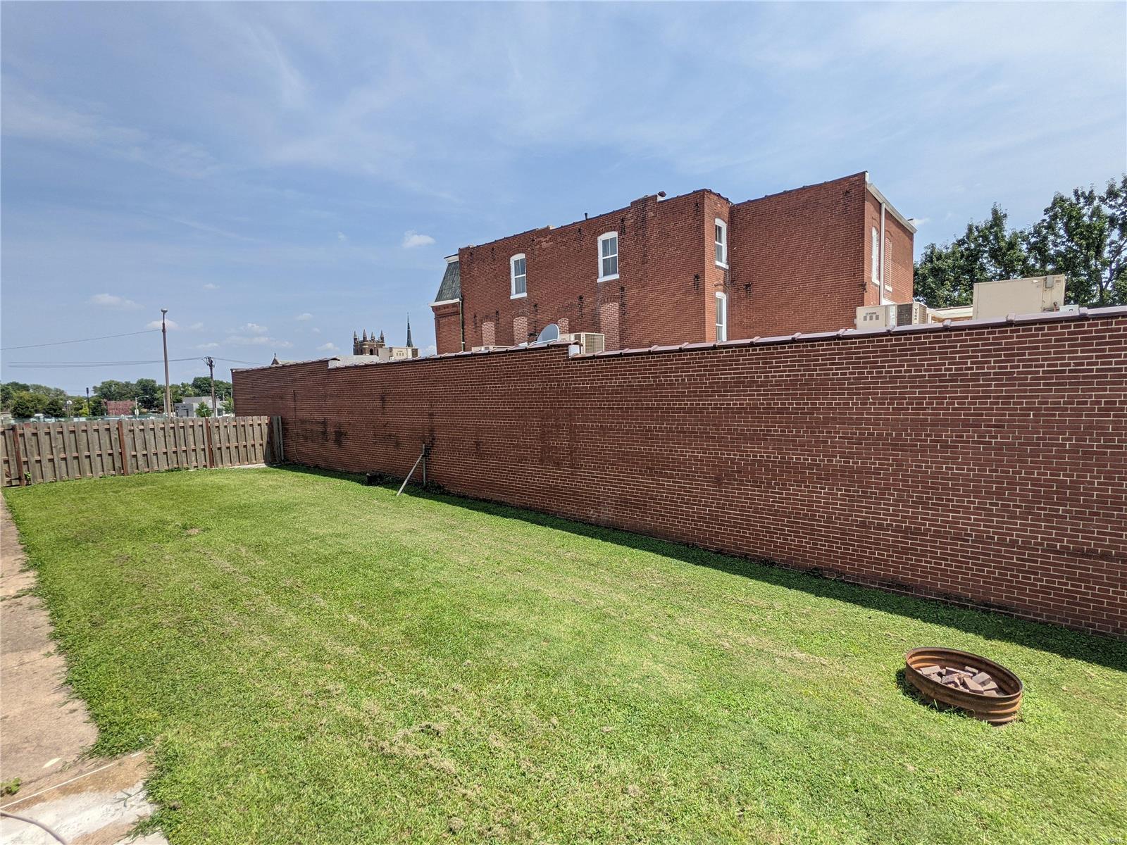 St Louis Commons Add - Residential