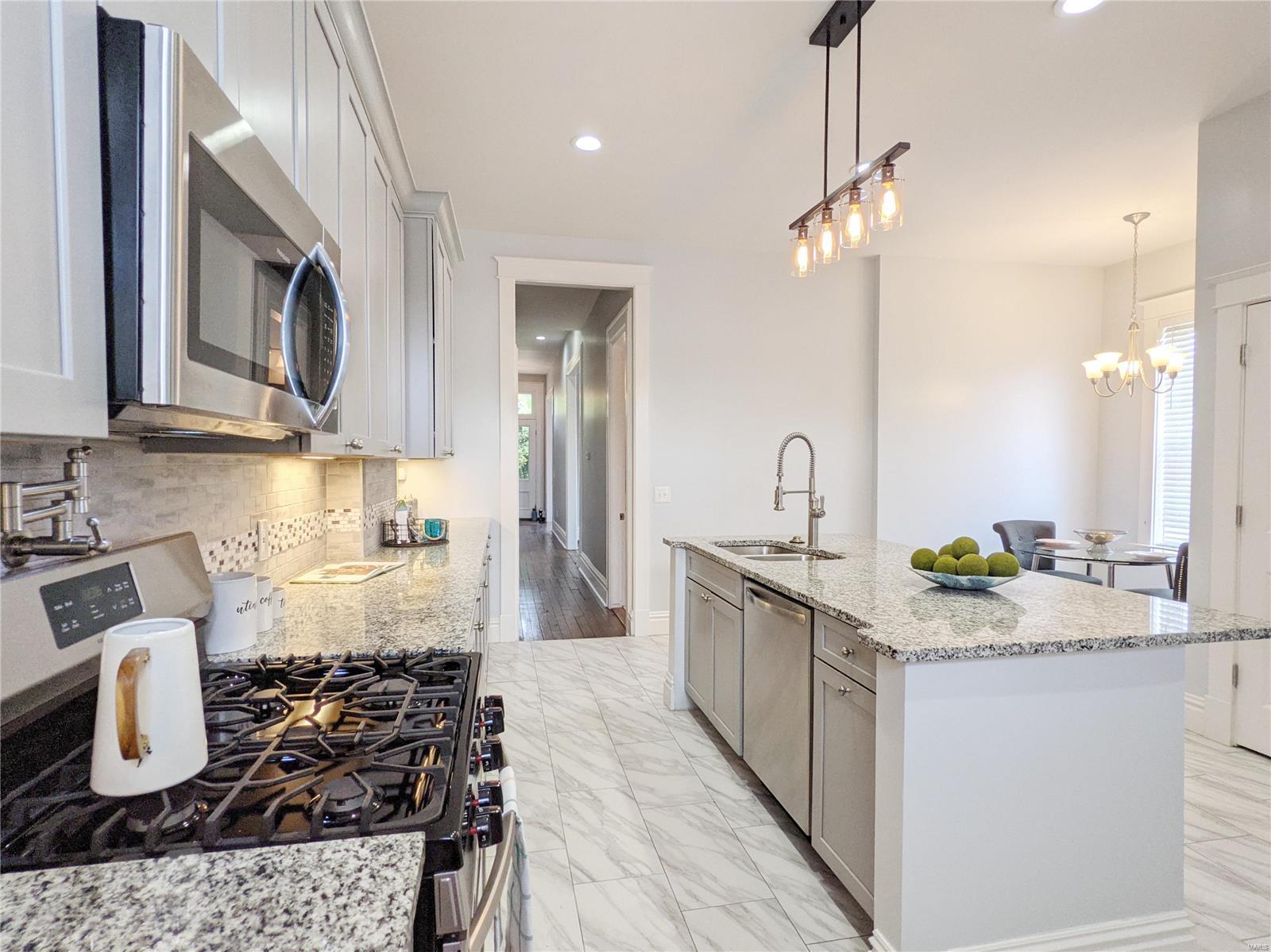 St Louis Commons Add - Residential