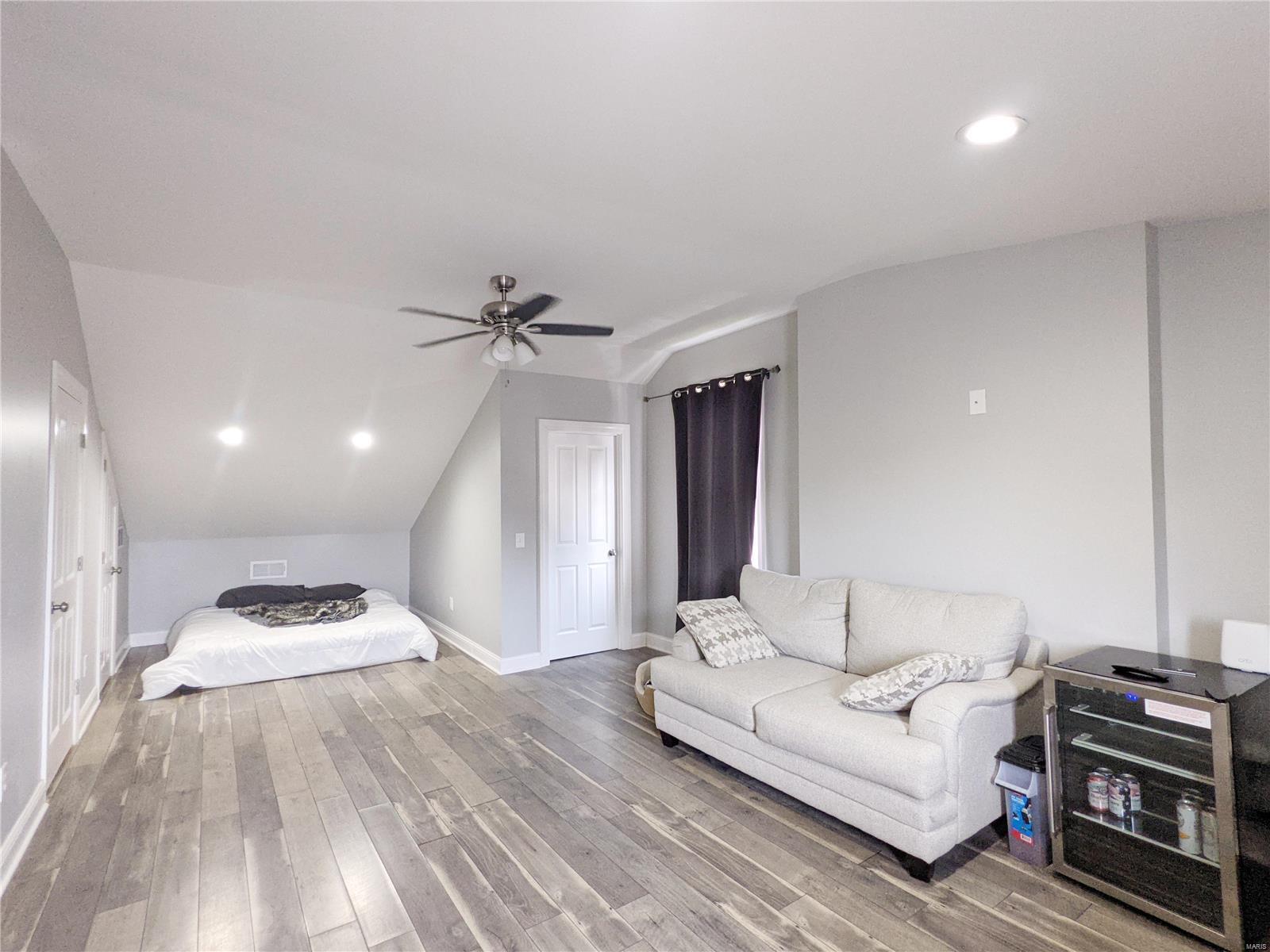 St Louis Commons Add - Residential