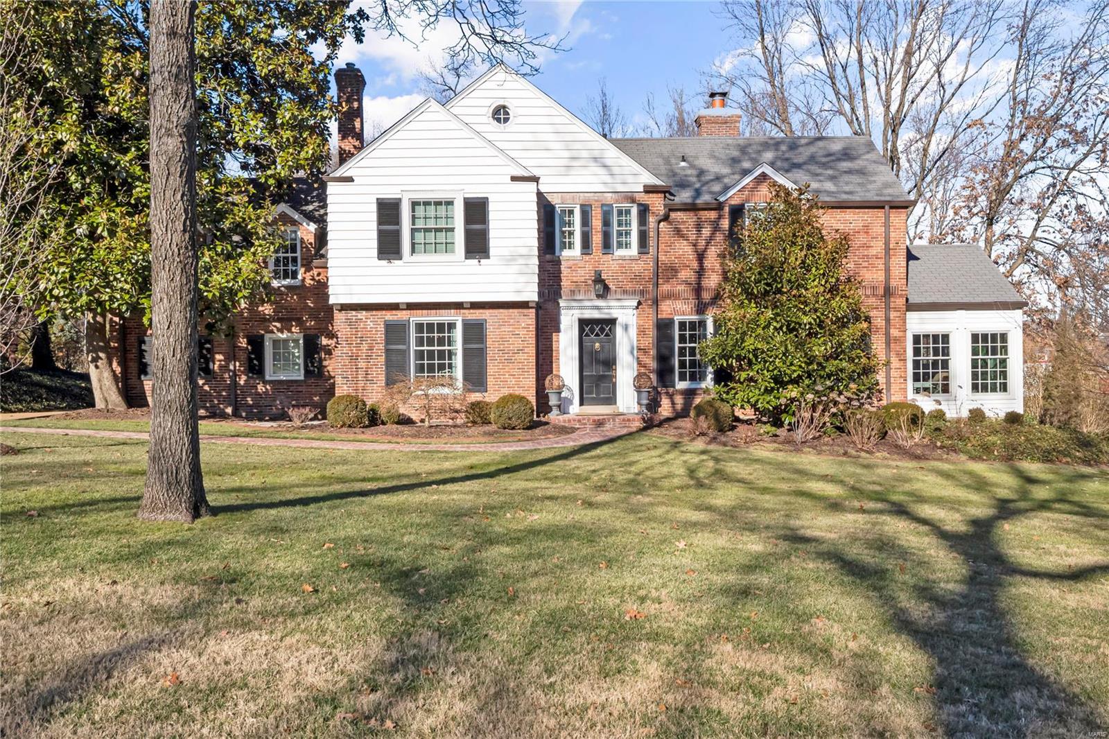 Loren Woods - Residential