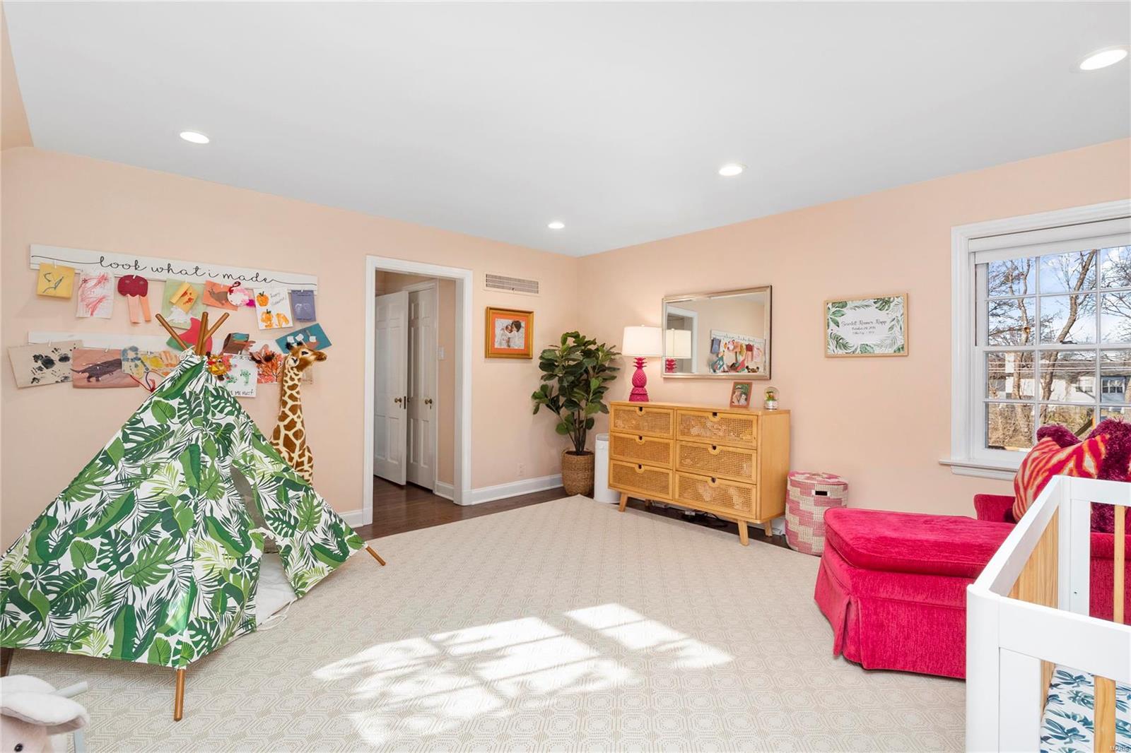 Loren Woods - Residential