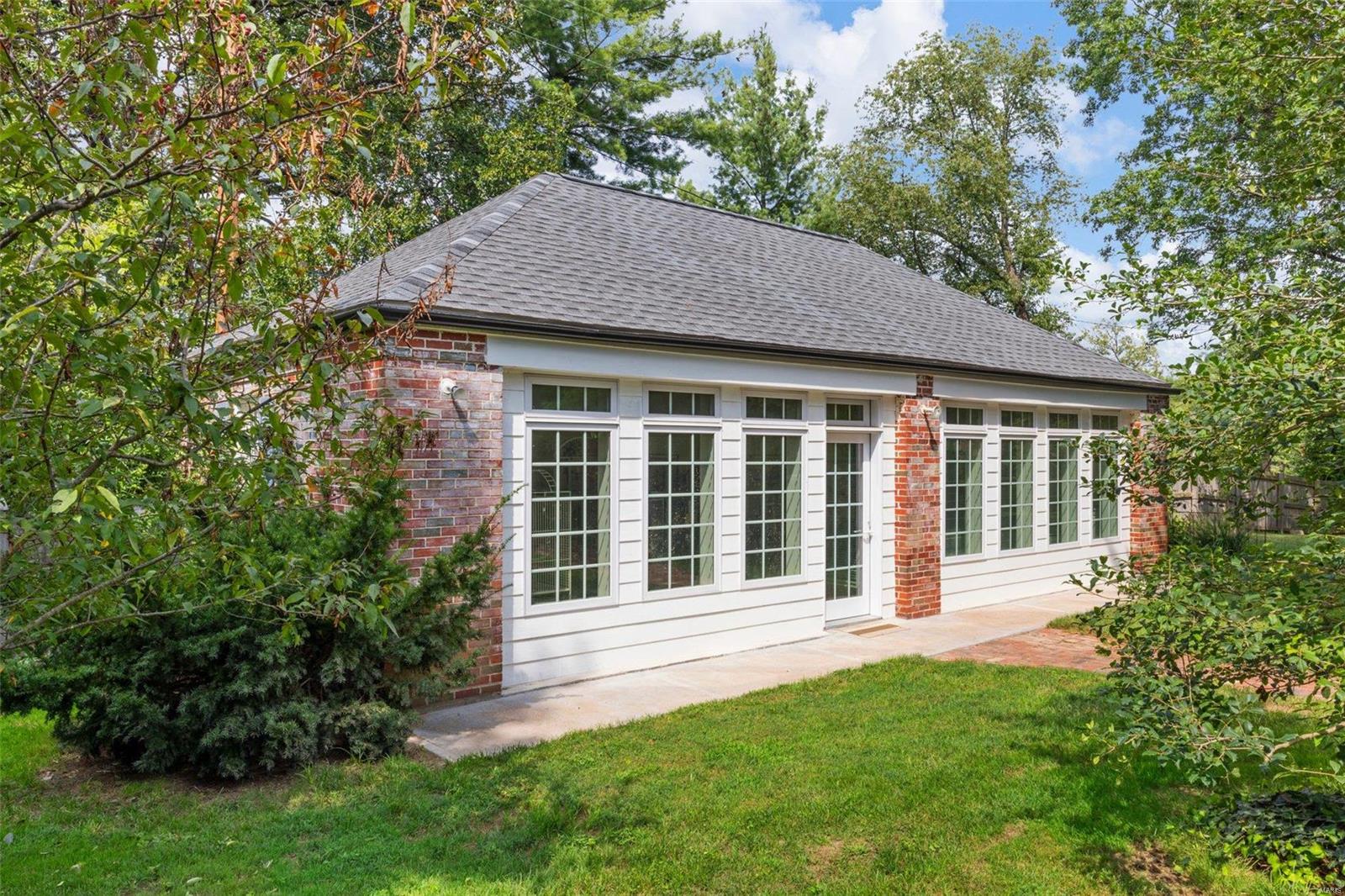 Robyn Lane Sub - Residential