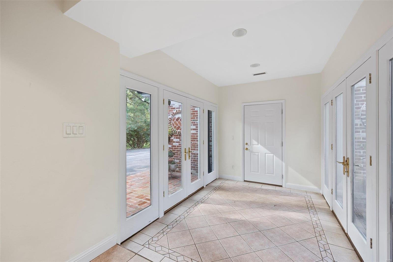 Robyn Lane Sub - Residential