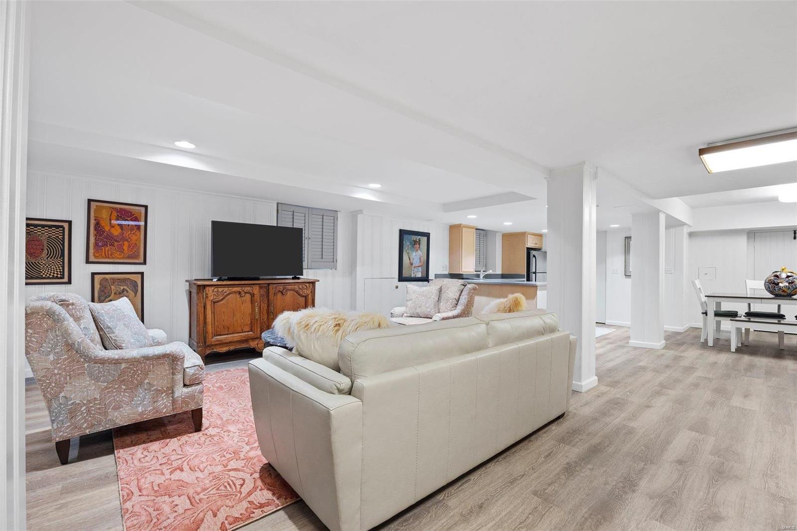 Robyn Lane Sub - Residential