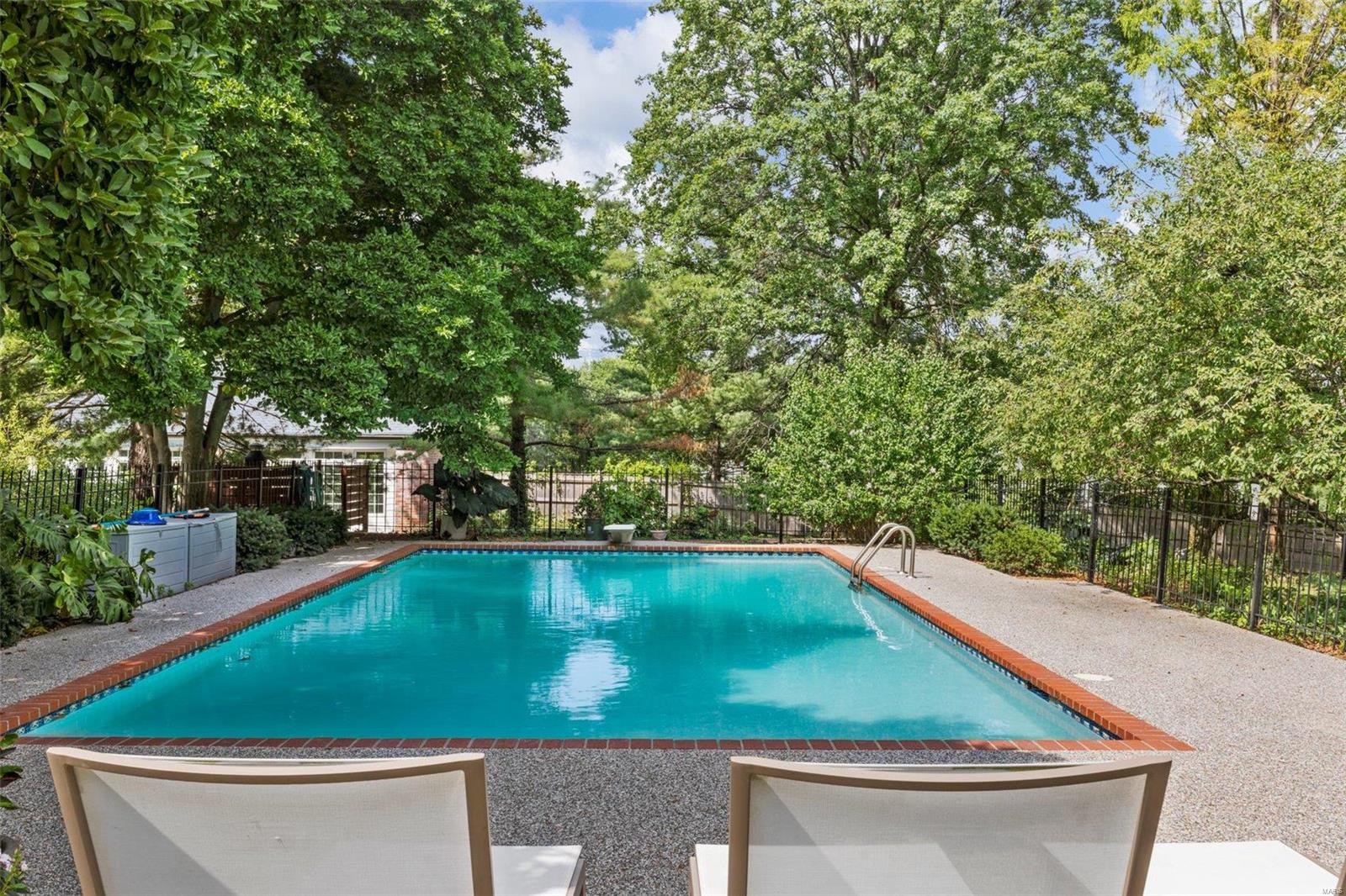 Robyn Lane Sub - Residential