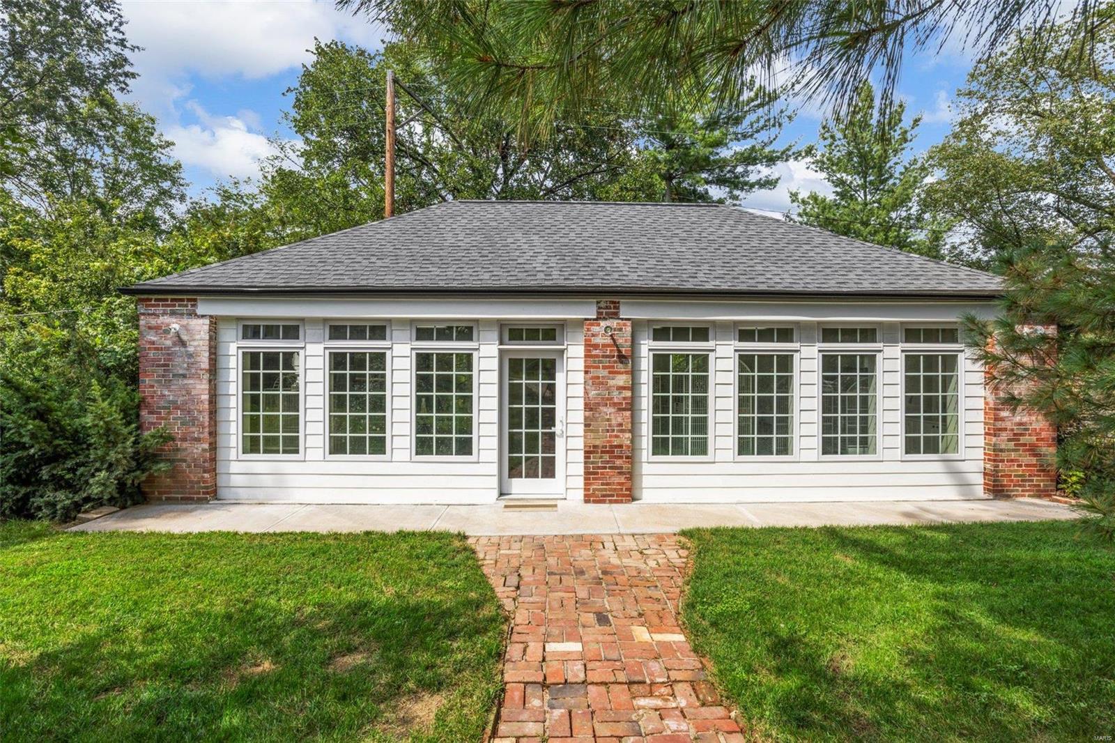 Robyn Lane Sub - Residential