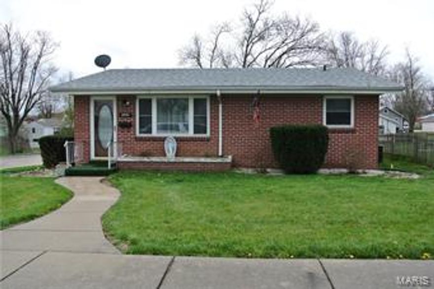 This well-maintained all brick home offers 2 bedrooms and 2 full baths with 961 sq. ft. of main level living area.  The spacious bedrooms offer newer carpeting.  The main level bath features a walk-in tub and roomy vanity.  The lower level is mostly finished and contains a family room, office and large utility/full bath.  There’s also additional room for storage.  This all-electric home has newer windows and a new roof that was installed in March of 2017.  Located on a large corner lot, this home has a 2 car carport with extra storage space.  This home is clean as a whistle and would make a great investment. Some Accessible Features
