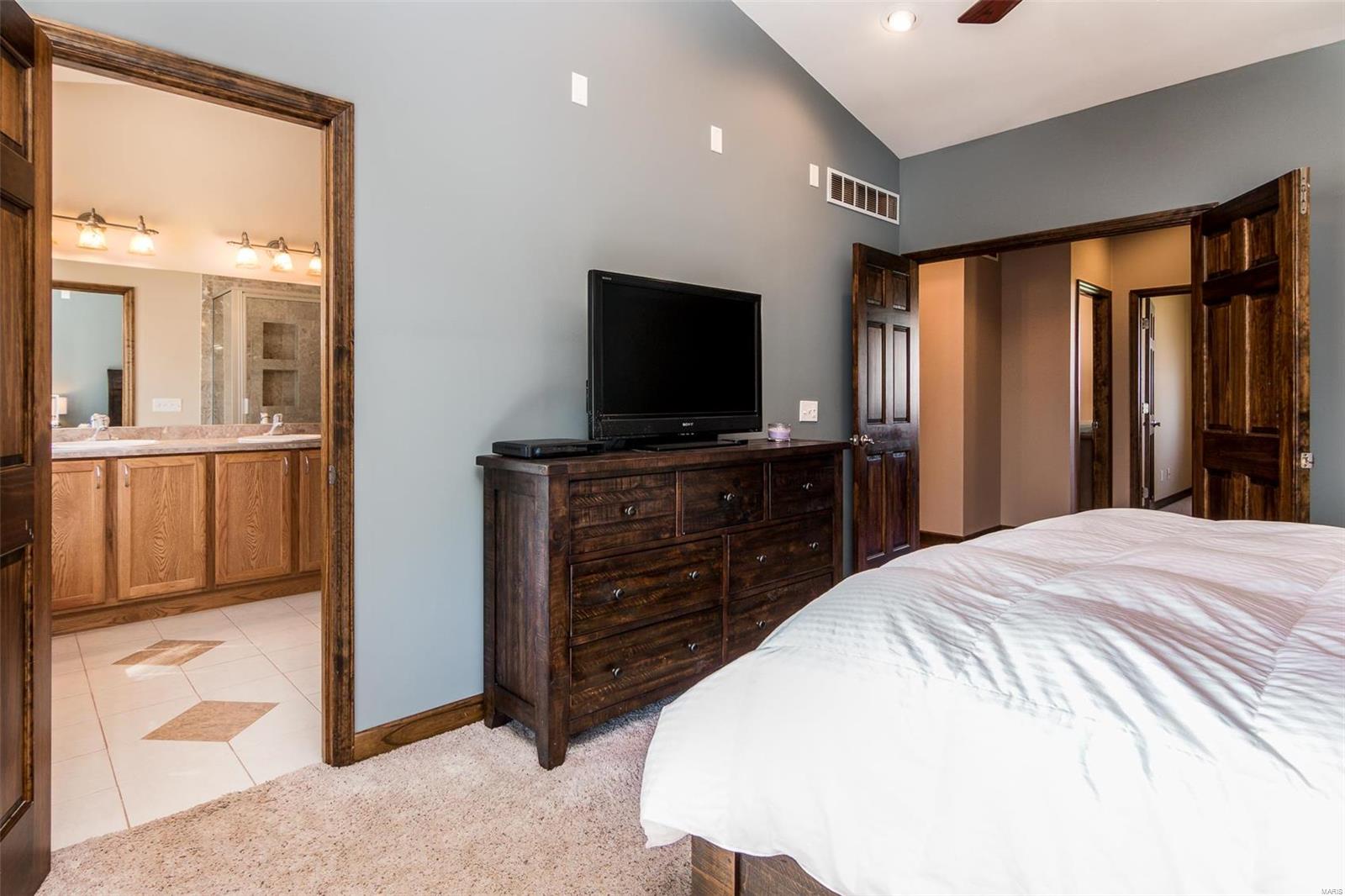 Shady Estate - Residential