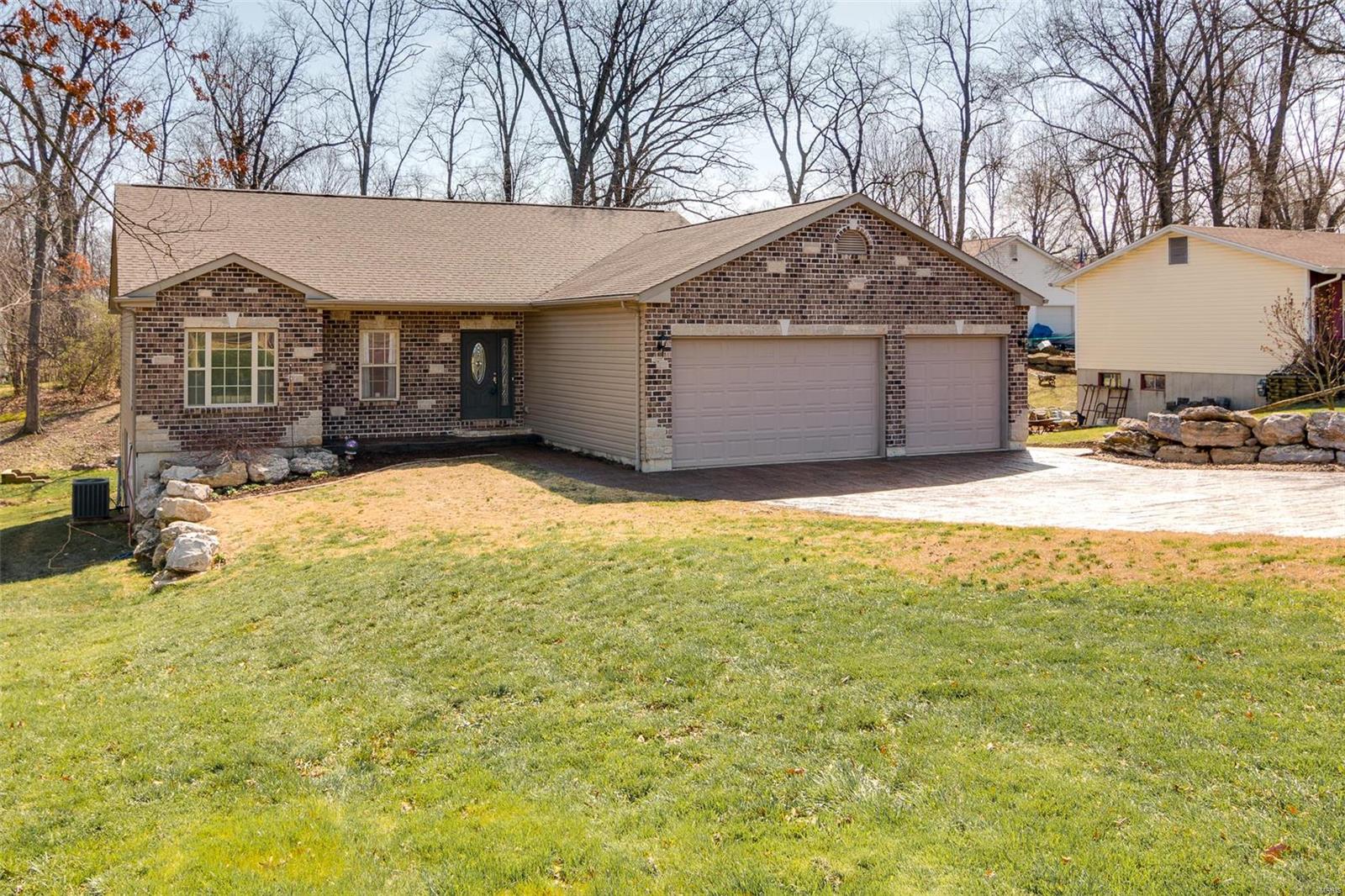 Shady Estate - Residential