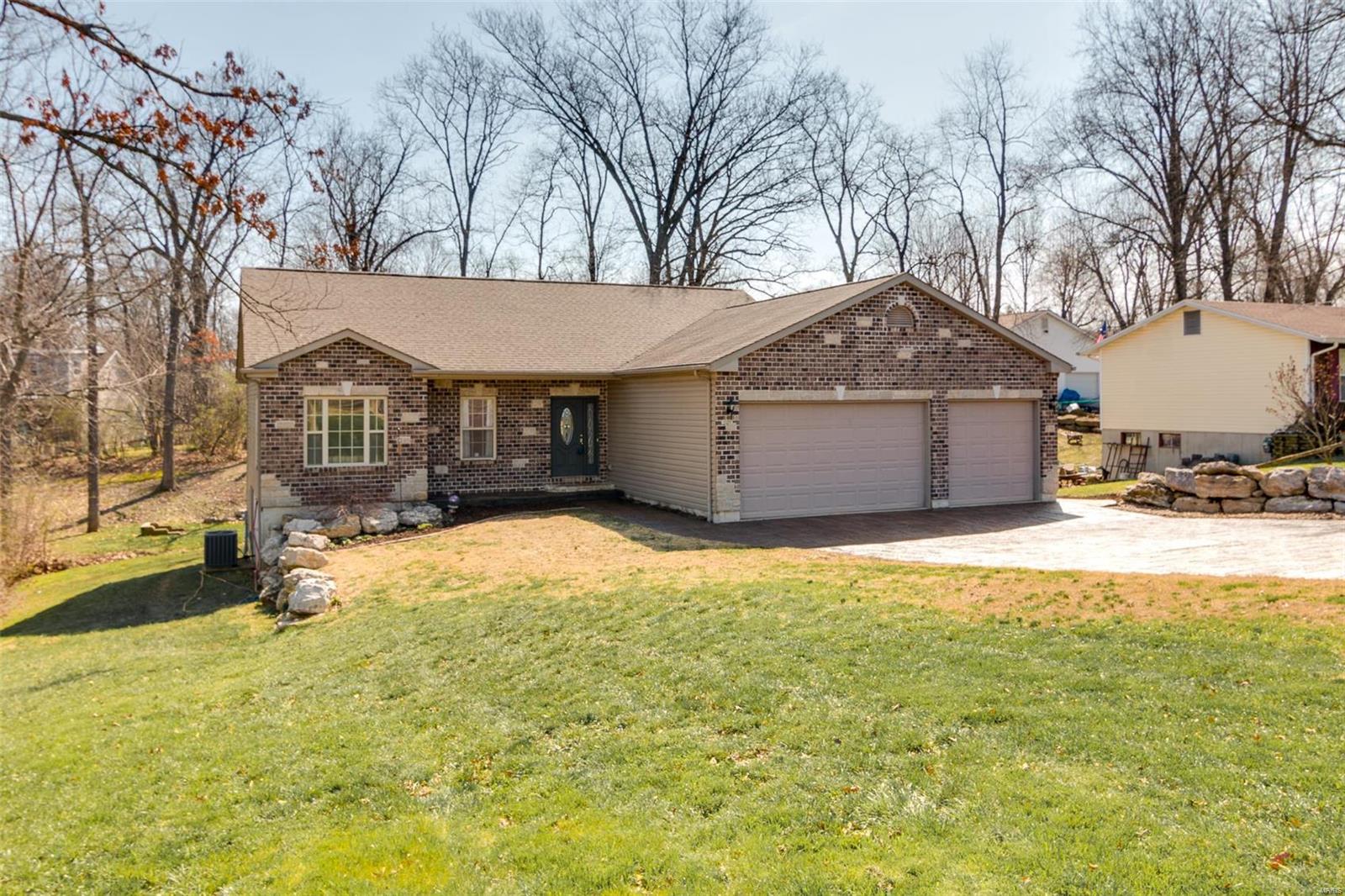 Shady Estate - Residential