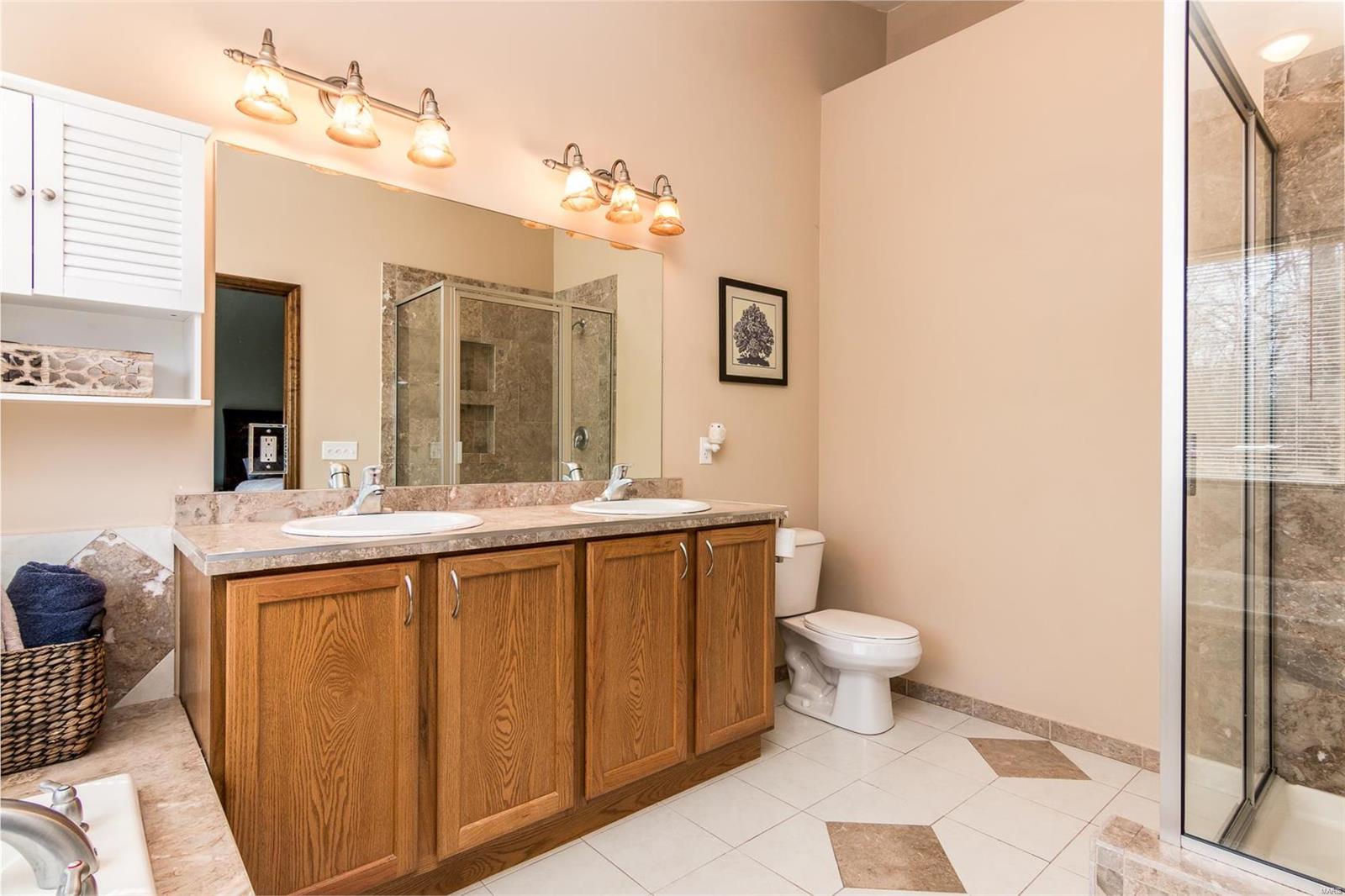 Shady Estate - Residential