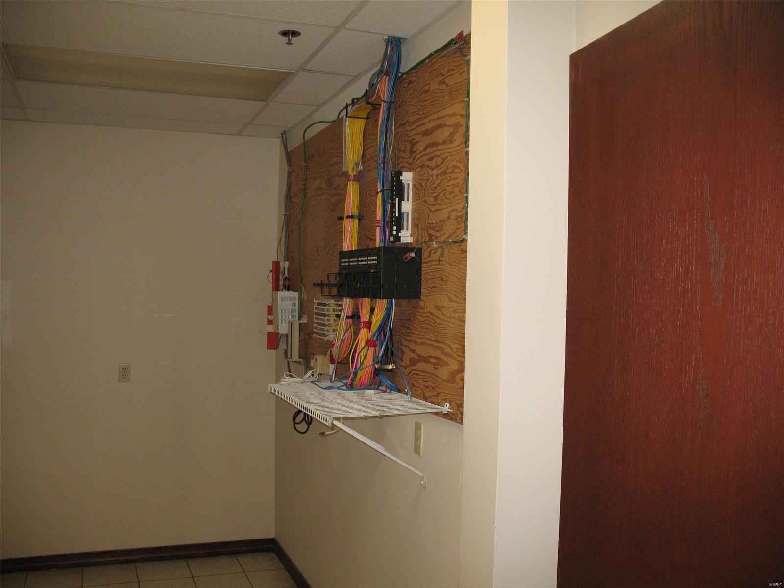 0000 - Commercial Sale