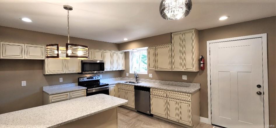 Stone Cliff Estates - Residential