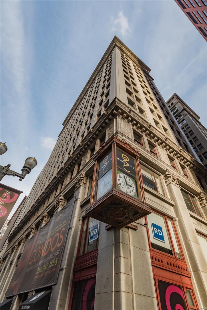 Marquette Building - Residential Lease