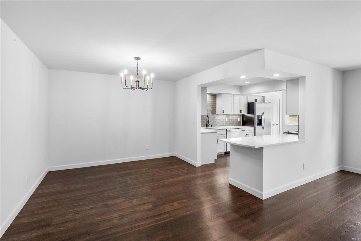 St Louis, Missouri 63146, United States, 2 Bedrooms Bedrooms, ,2 BathroomsBathrooms,Residential,Active,113185