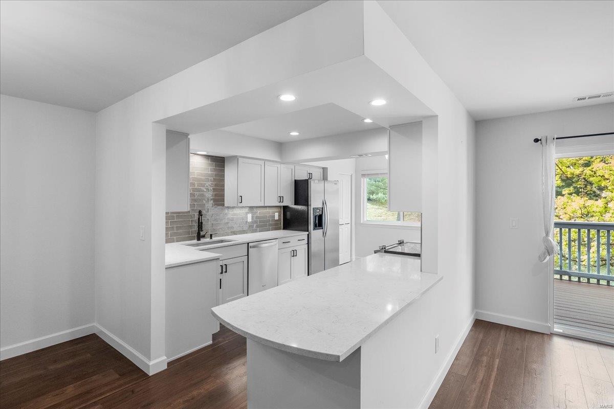 St Louis, Missouri 63146, United States, 2 Bedrooms Bedrooms, ,2 BathroomsBathrooms,Residential,Active,113185