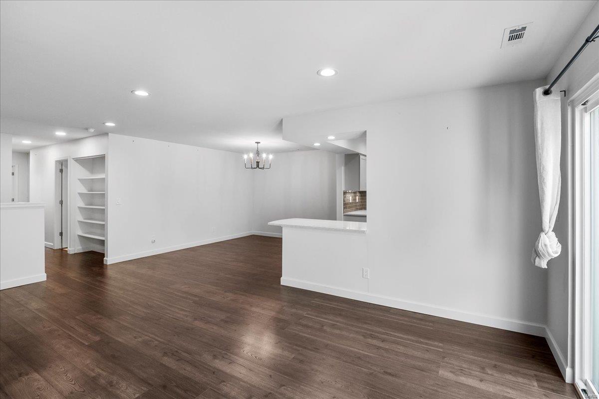 St Louis, Missouri 63146, United States, 2 Bedrooms Bedrooms, ,2 BathroomsBathrooms,Residential,Active,113185