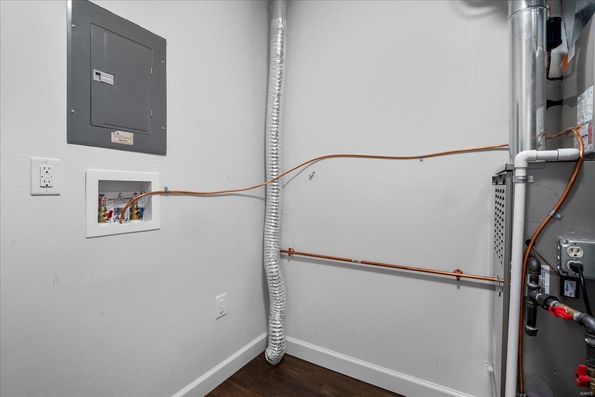 St Louis, Missouri 63146, United States, 2 Bedrooms Bedrooms, ,2 BathroomsBathrooms,Residential,Active,113185