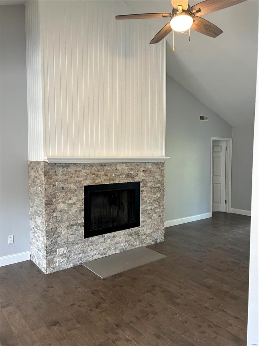 1301 Glendale Gardens D
