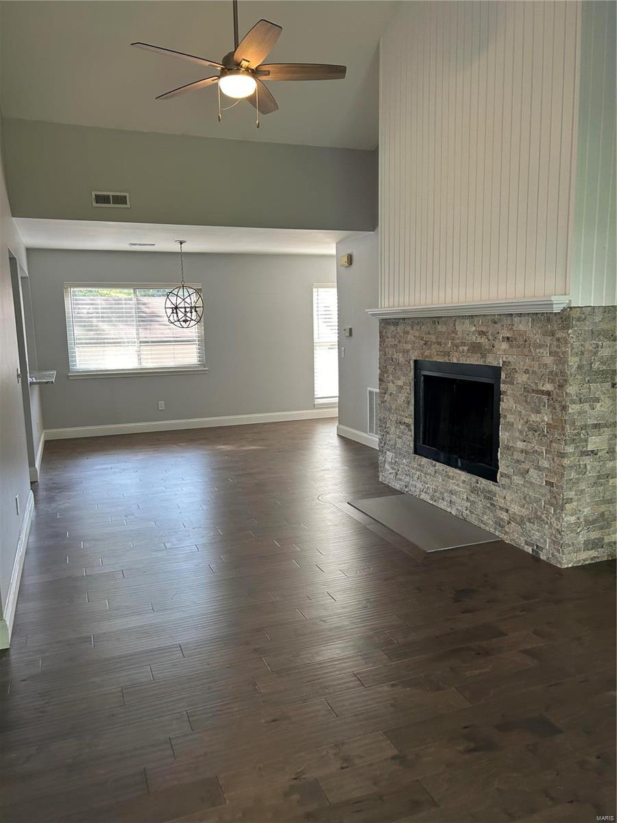 1301 Glendale Gardens D