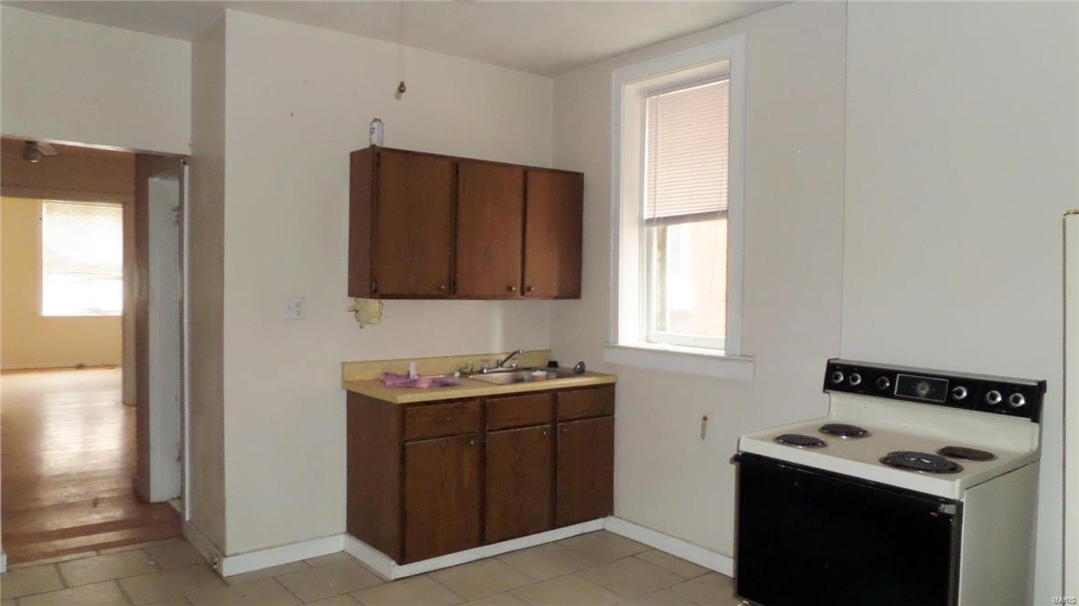 South St Louis Suburb - Residential Income