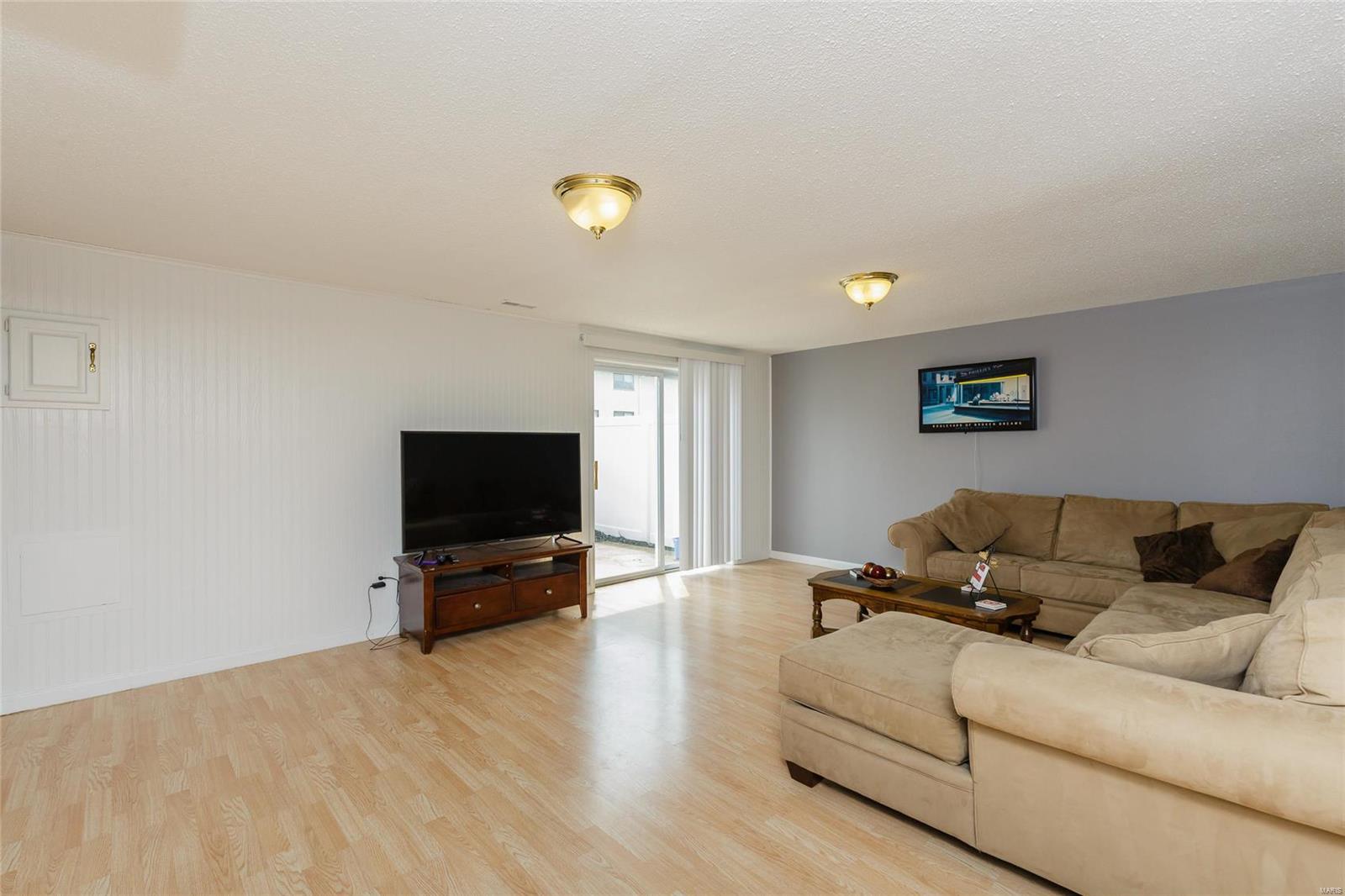 Kiefer Creek Condo - Residential