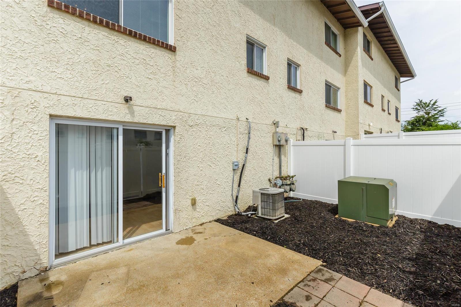 Kiefer Creek Condo - Residential