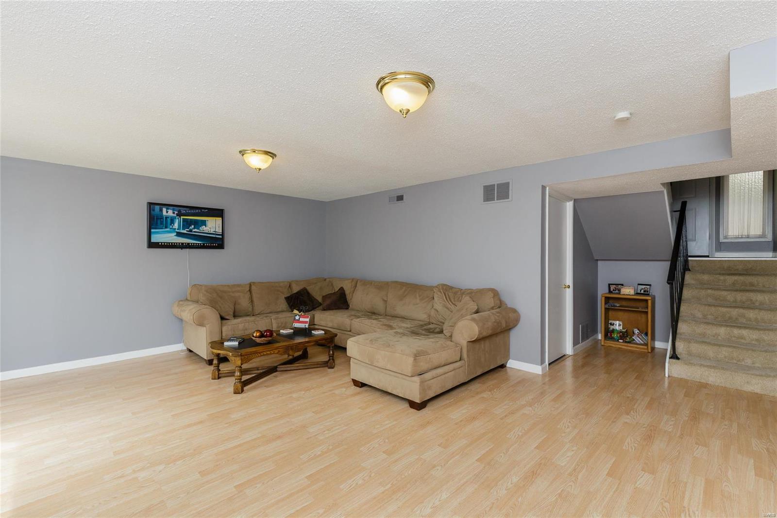 Kiefer Creek Condo - Residential