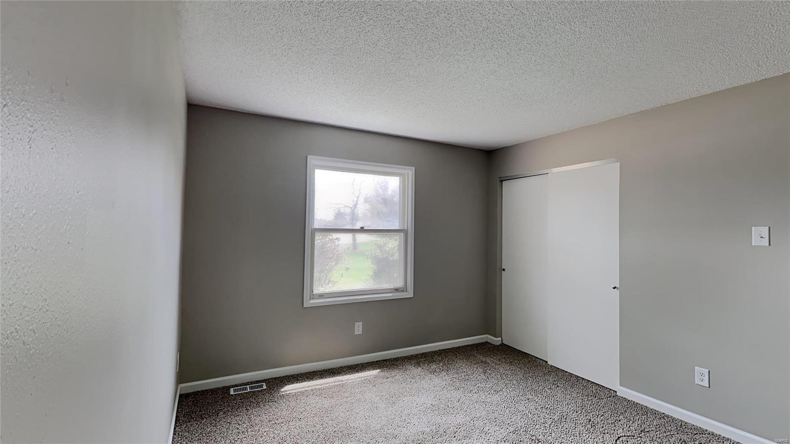 Parkway Gardens Village 3 Condo - Residential