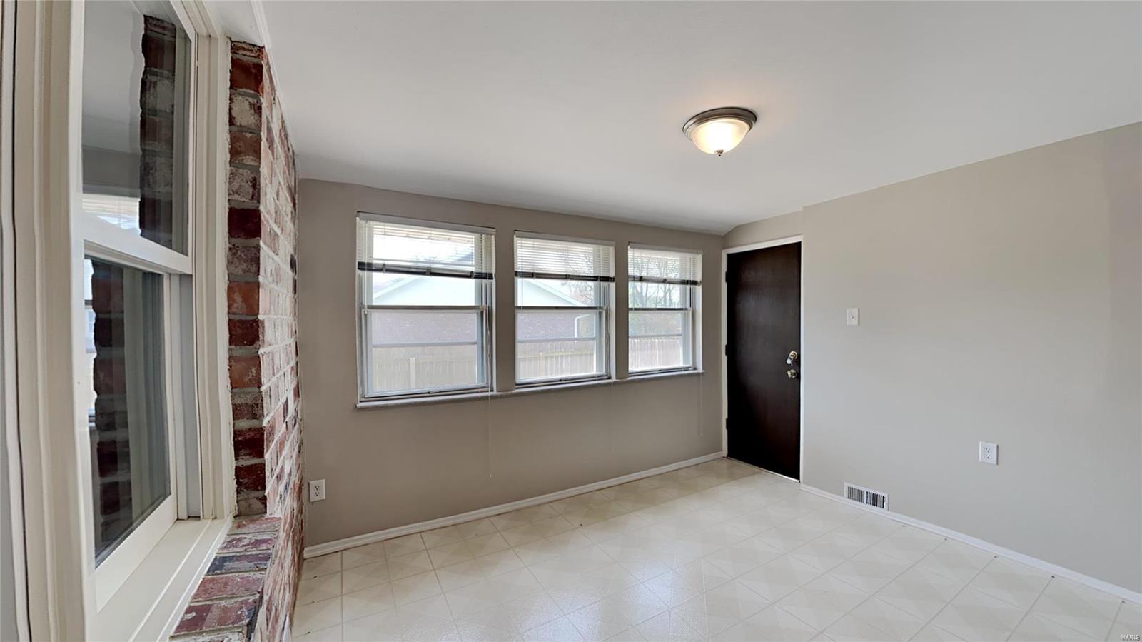 Parkway Gardens Village 3 Condo - Residential