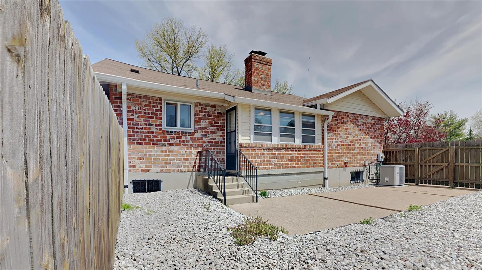 Parkway Gardens Village 3 Condo - Residential