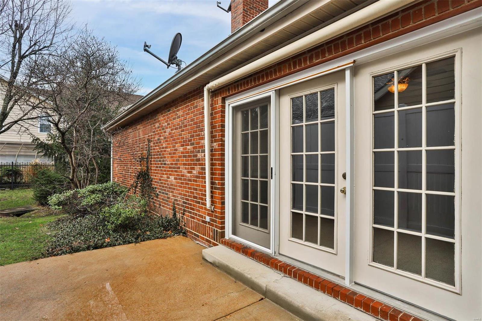 Courtyards of Sunset Hills - Residential