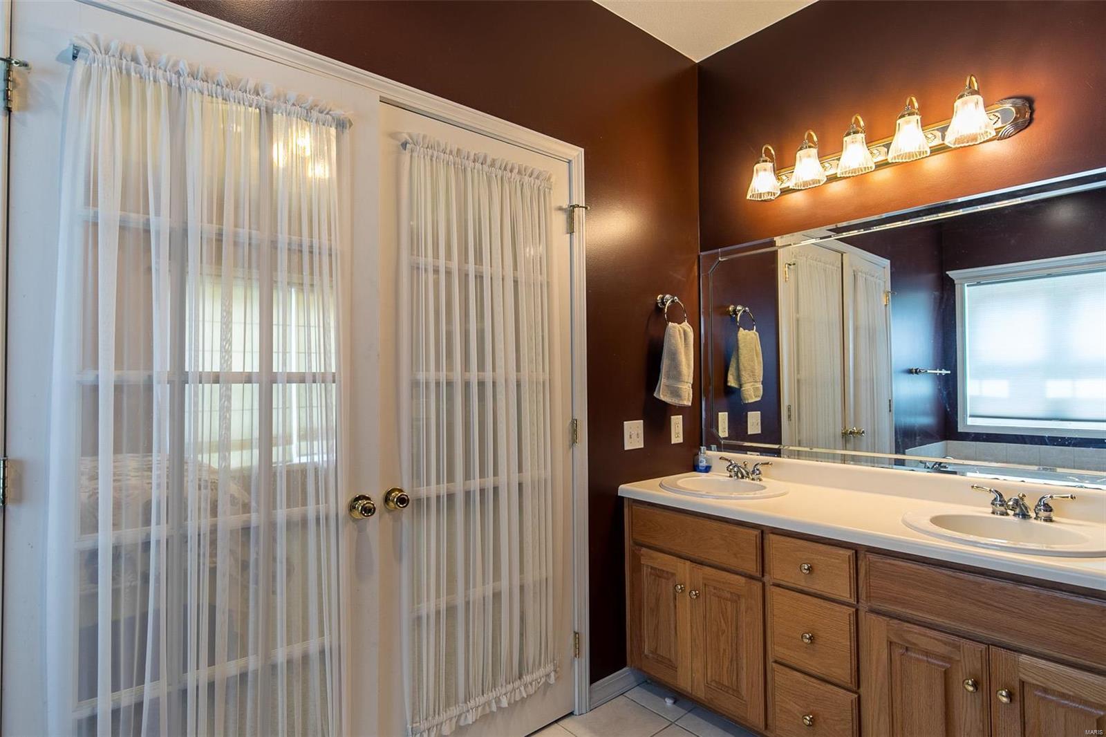 Foxwood Pointe - Residential