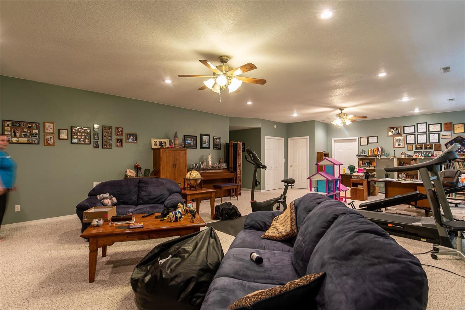 Foxwood Pointe - Residential