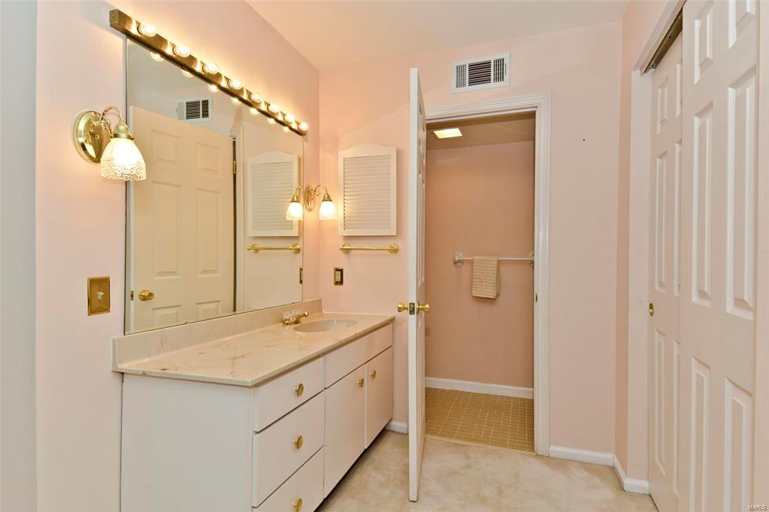 Kirkshire Condo The - Residential