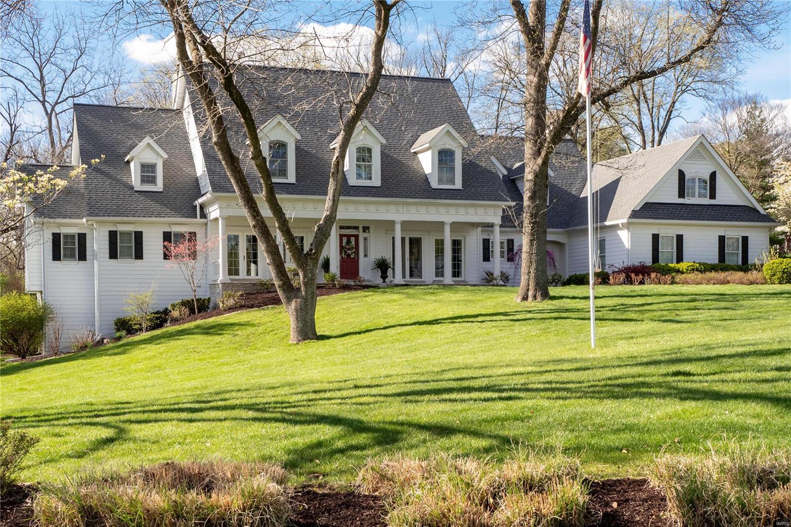 Huntleigh Manor - Residential