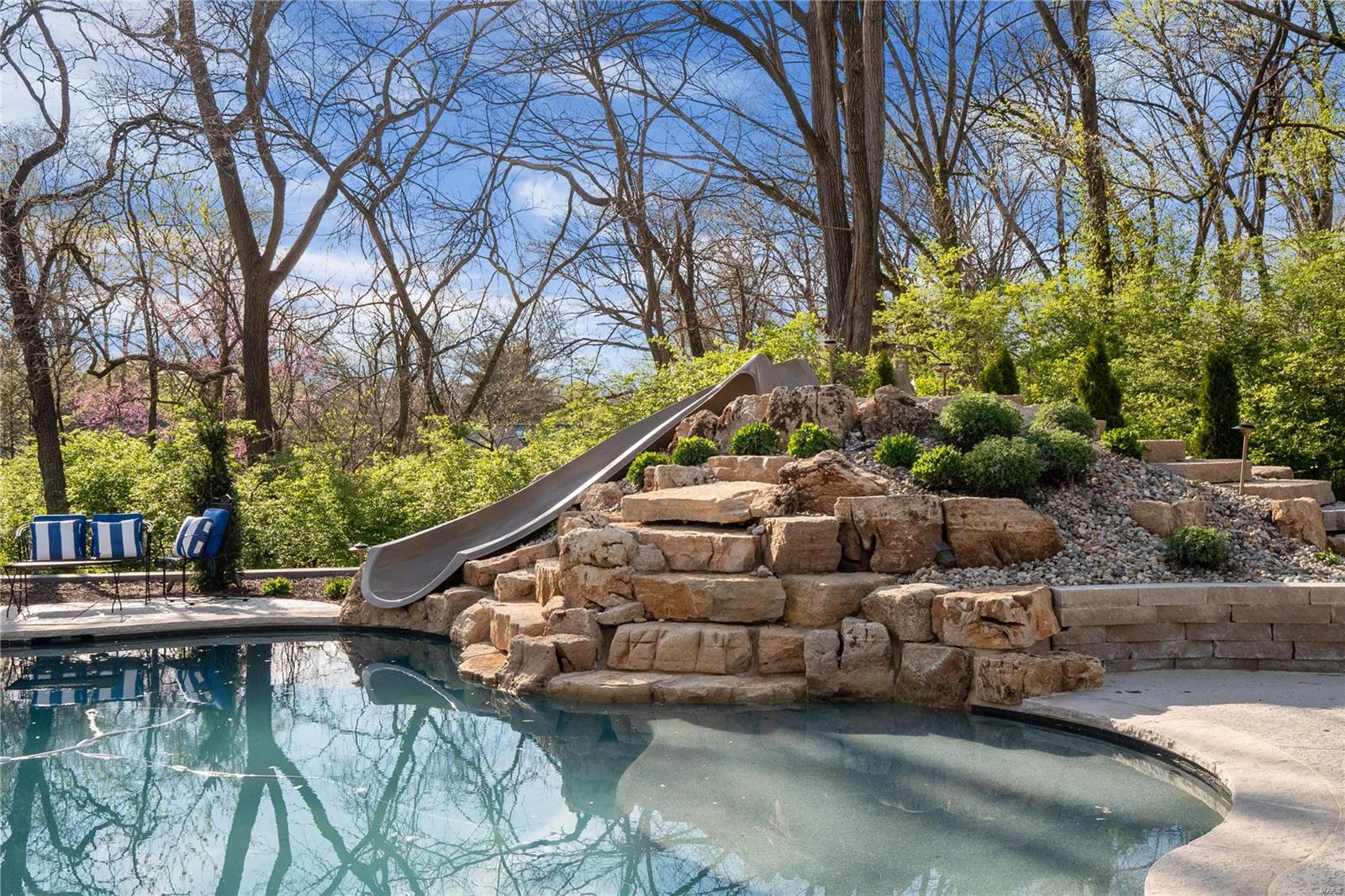 Huntleigh Manor - Residential