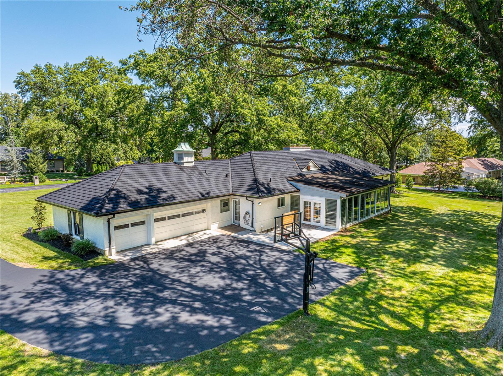 Country Aire - Residential