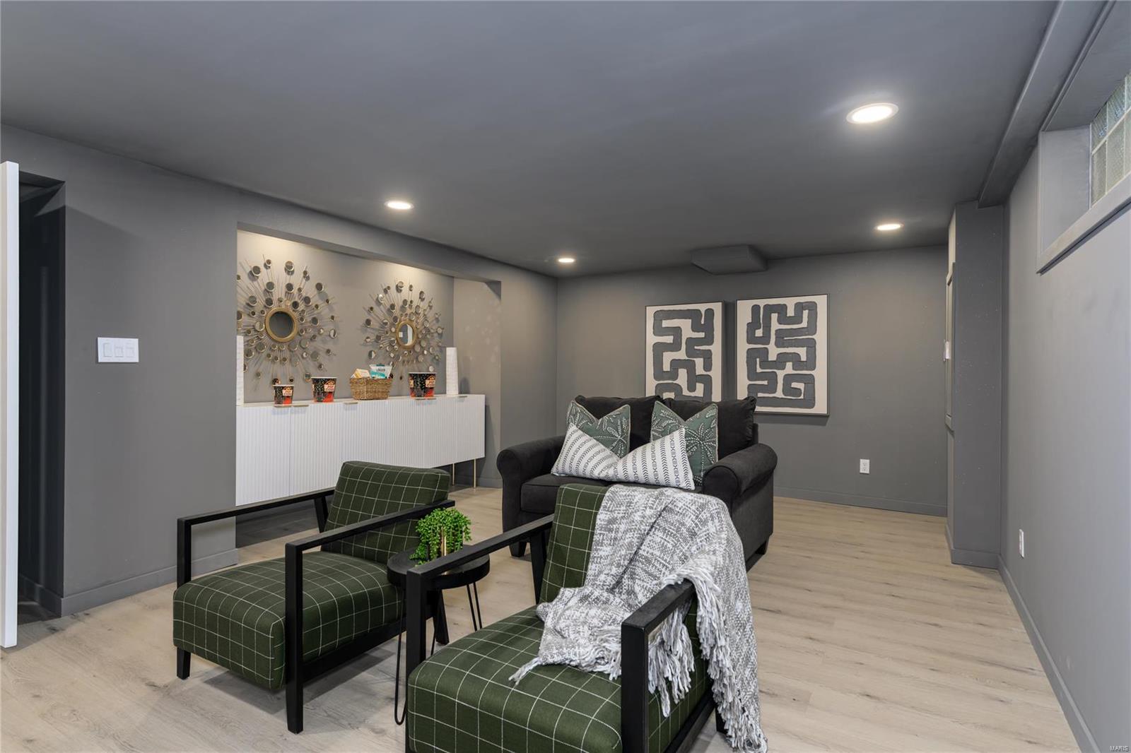 Country Aire - Residential