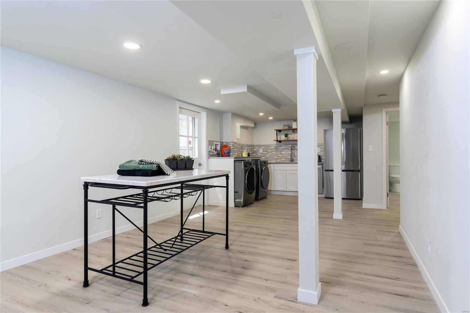 Country Aire - Residential