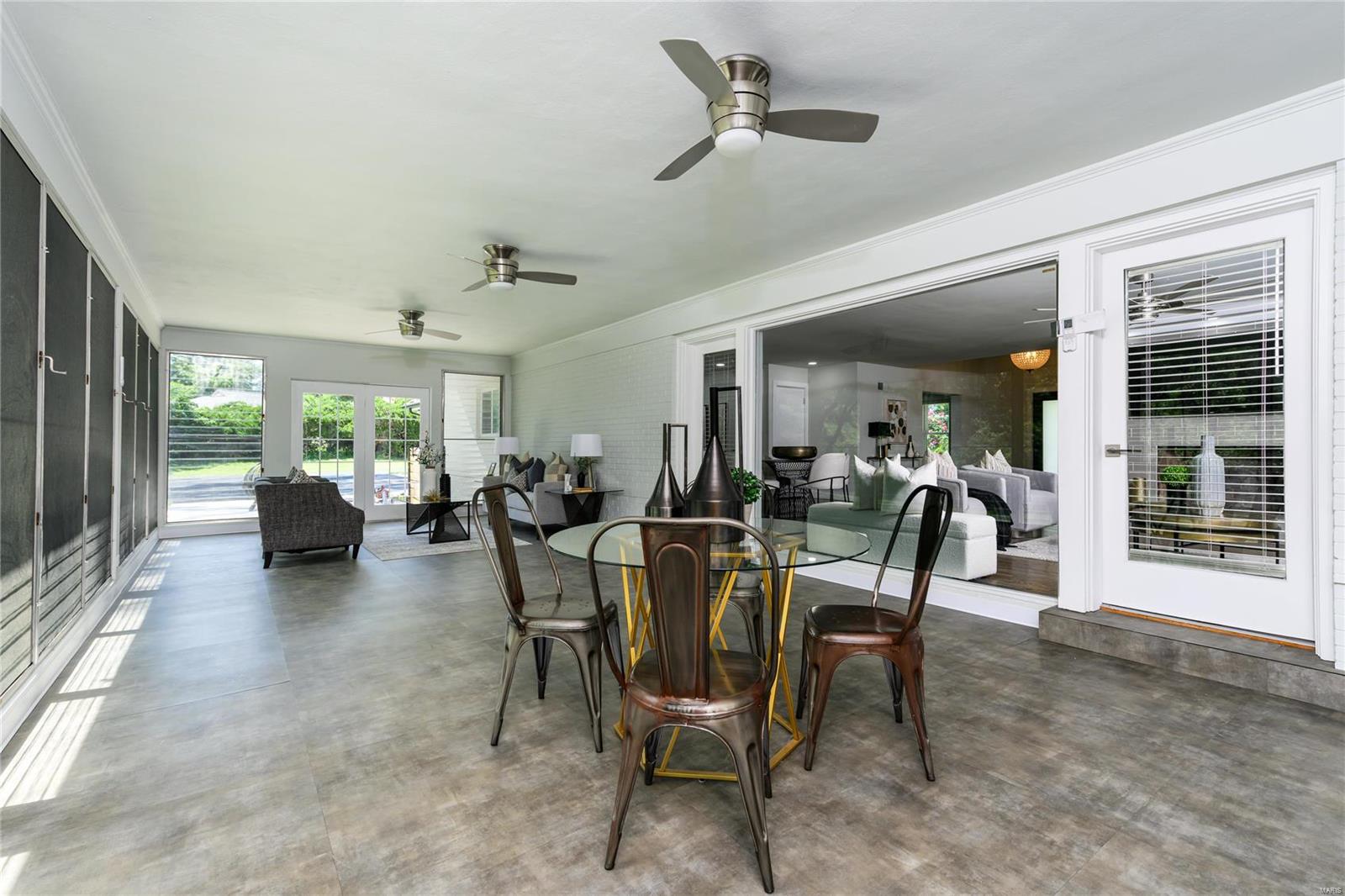 Country Aire - Residential