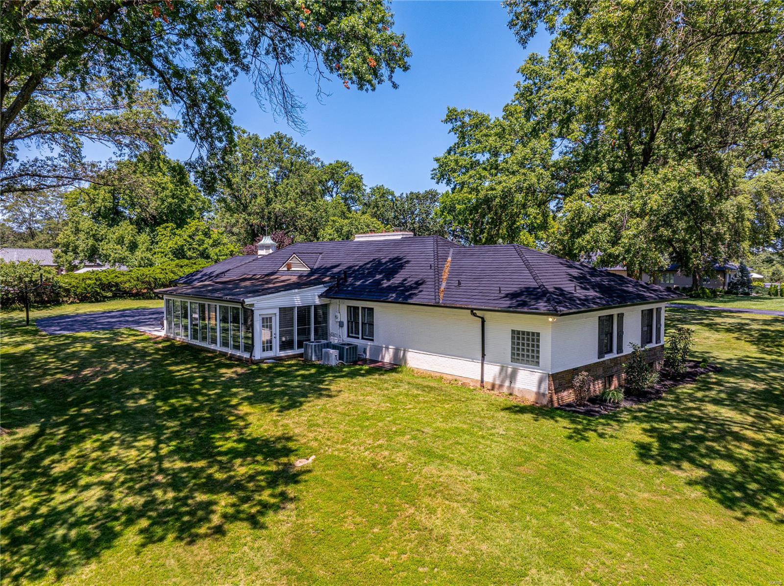 Country Aire - Residential