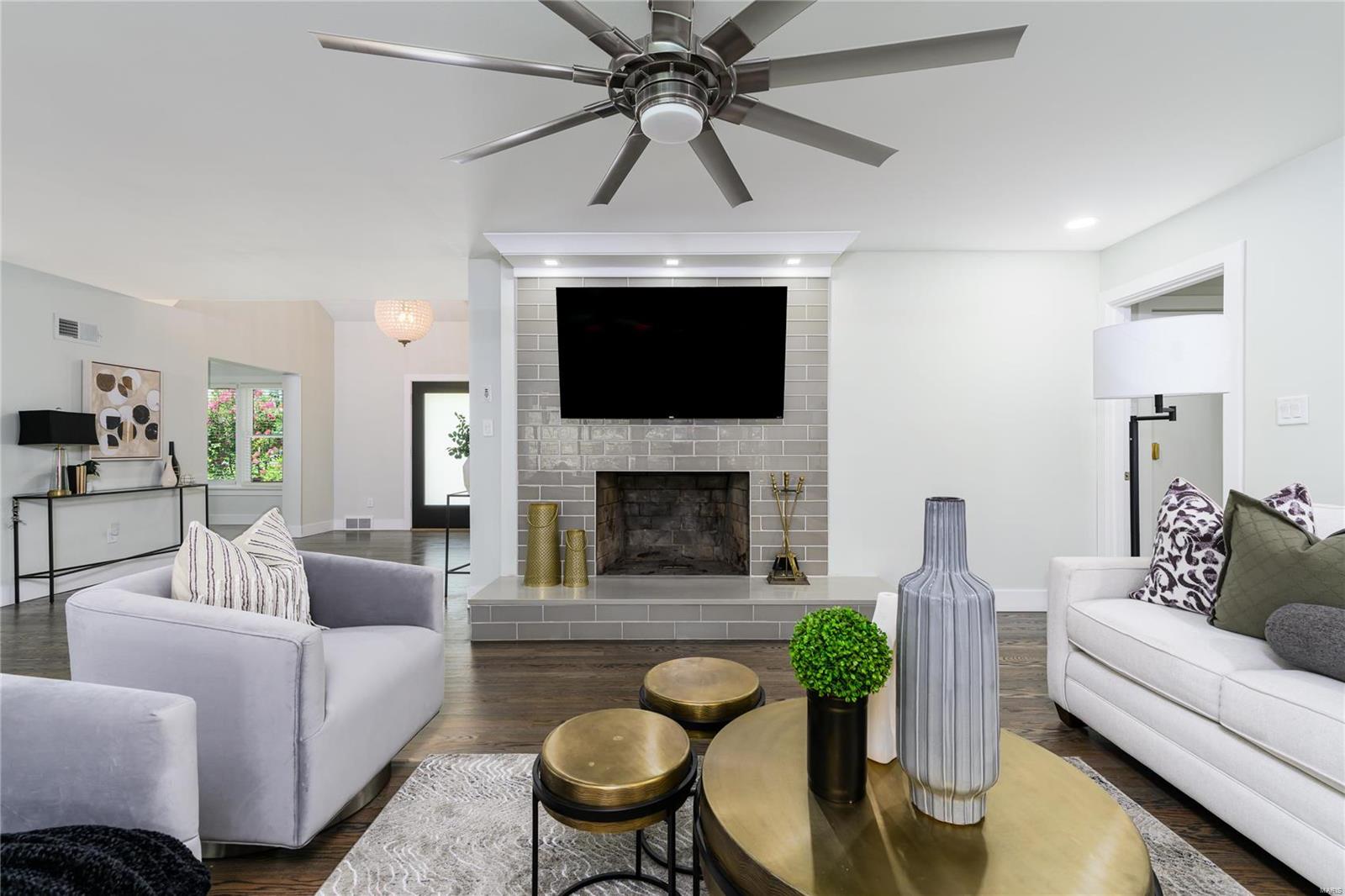 Country Aire - Residential