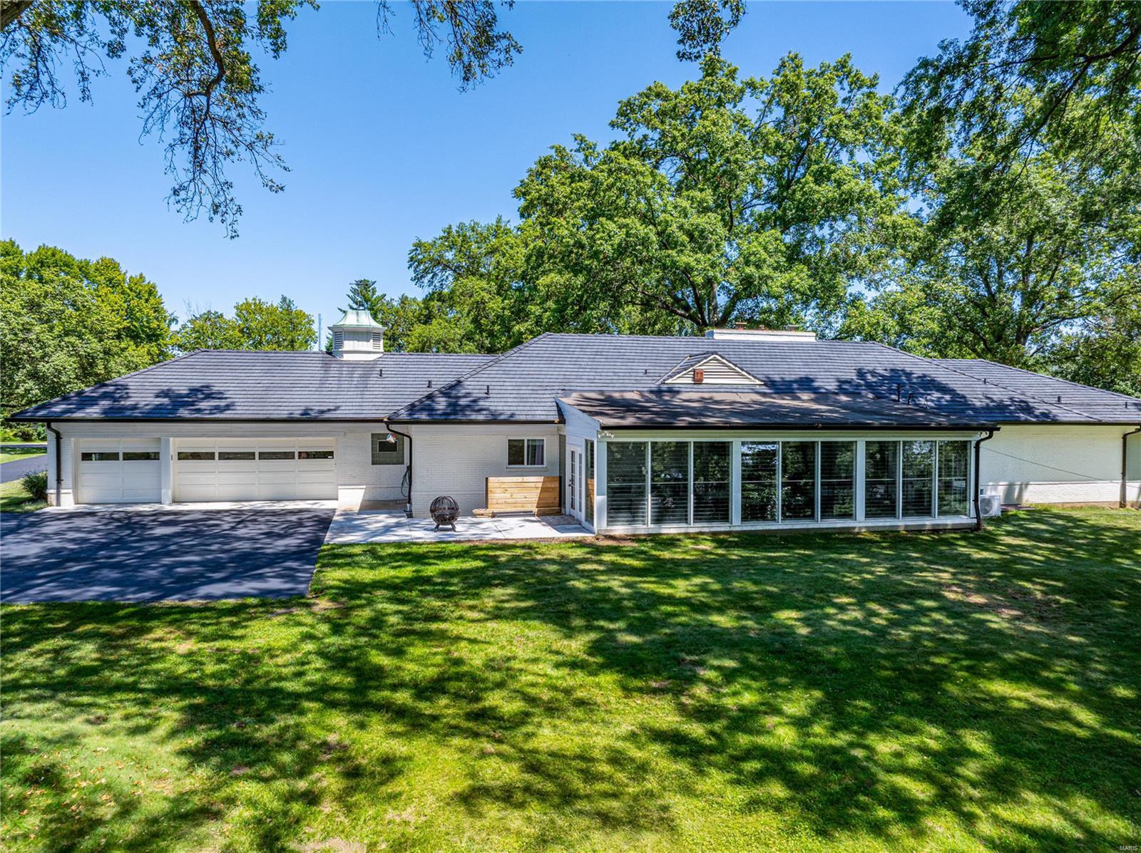 Country Aire - Residential