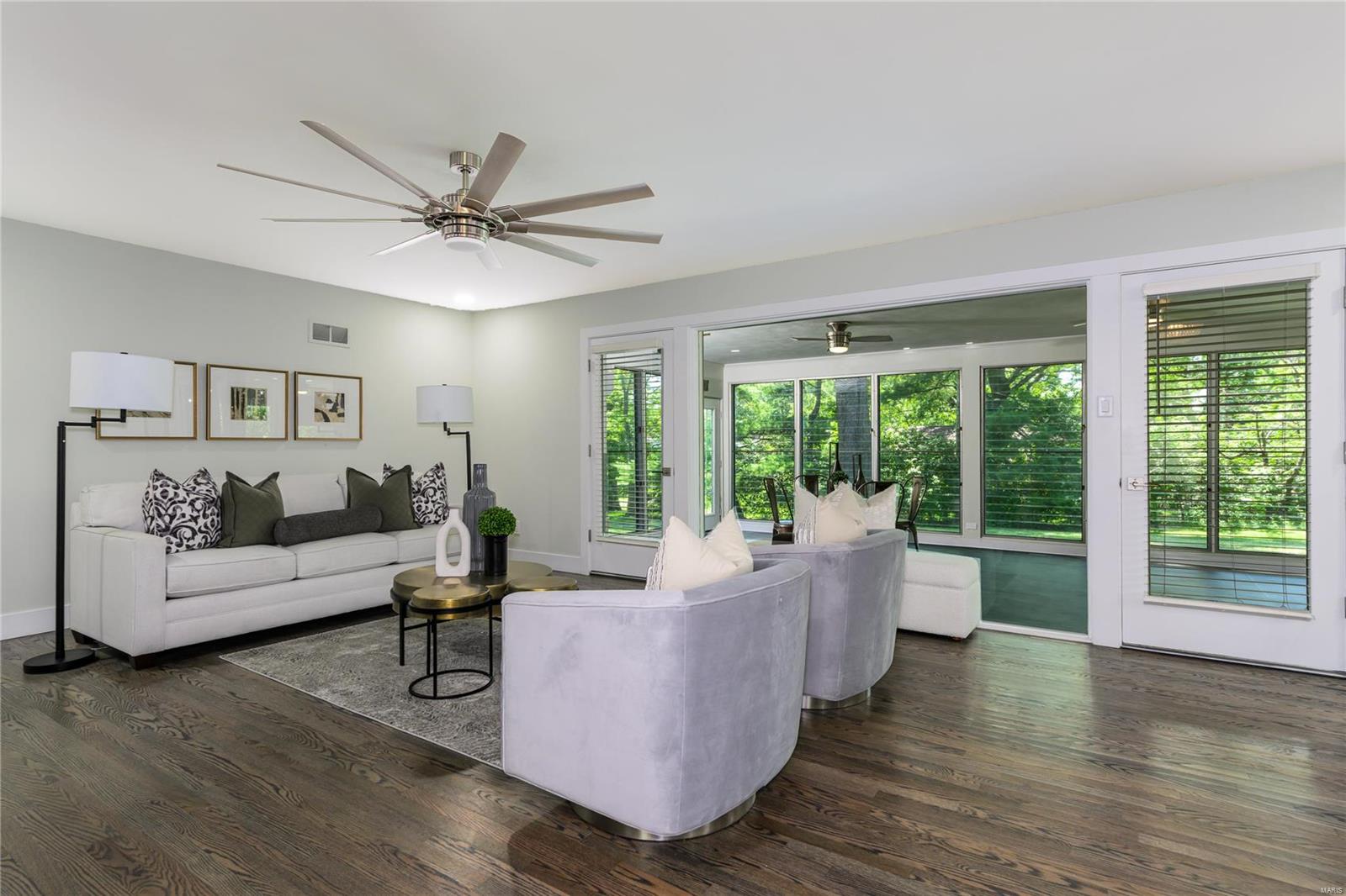 Country Aire - Residential