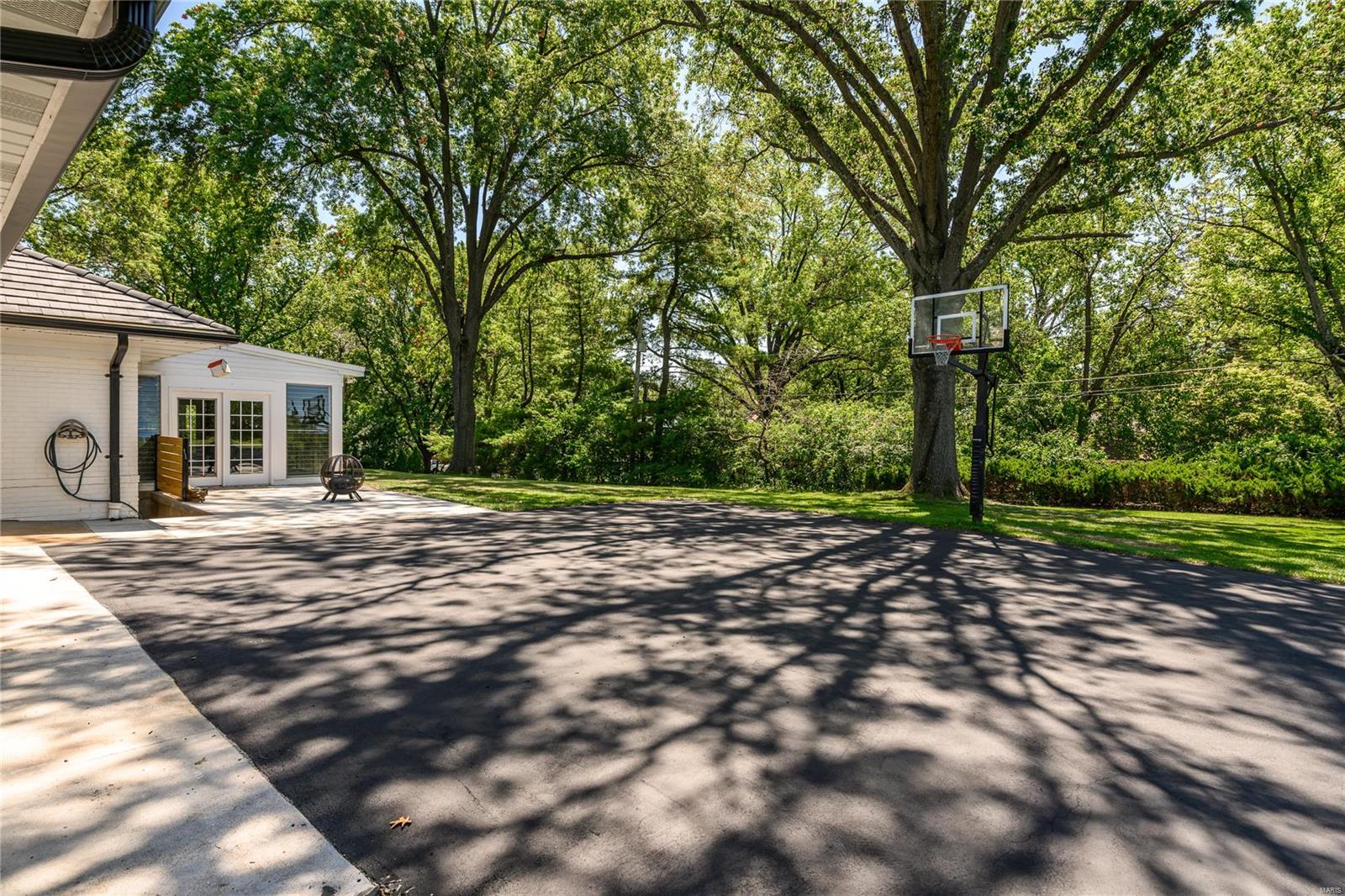 Country Aire - Residential