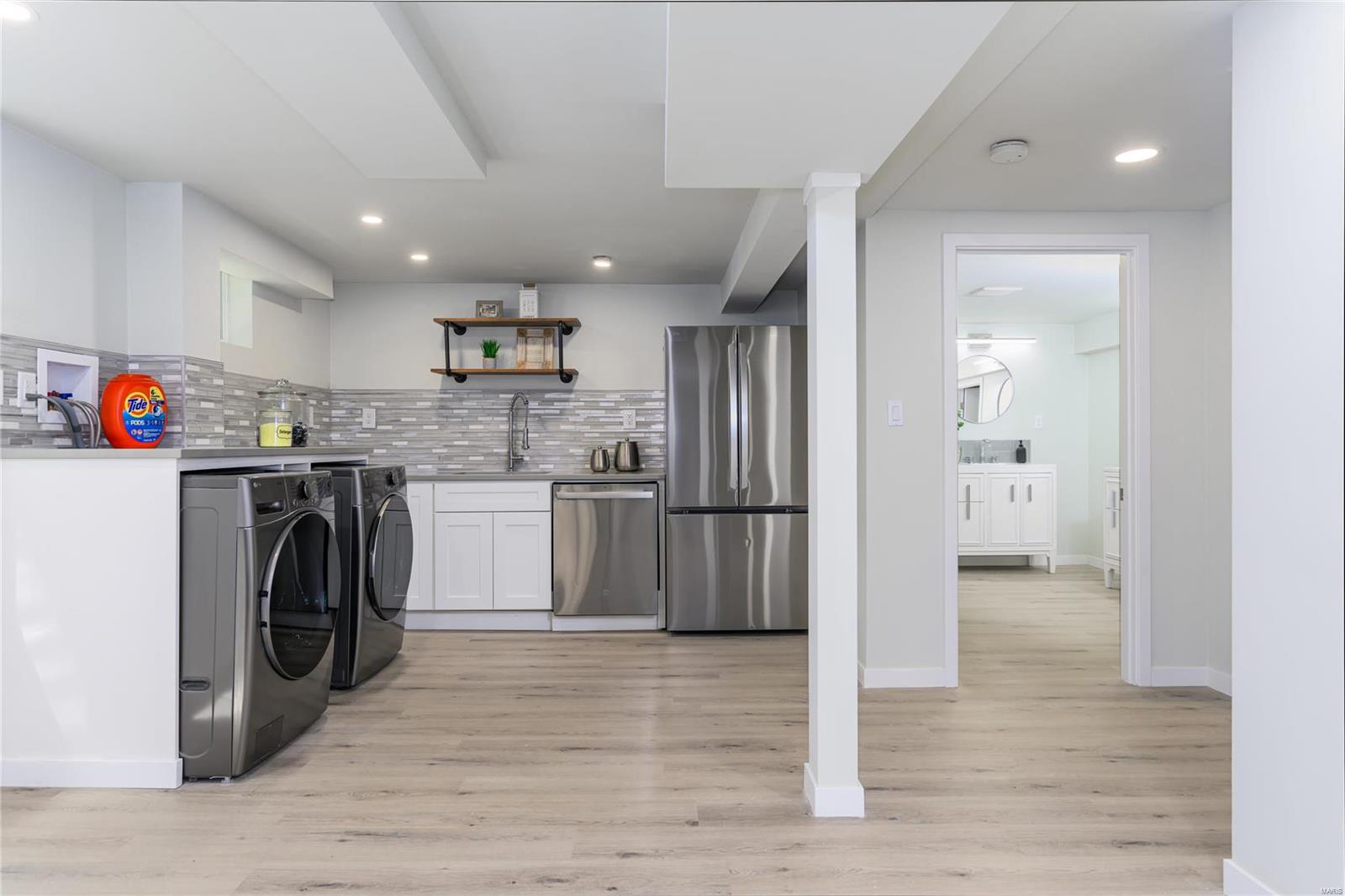 Country Aire - Residential