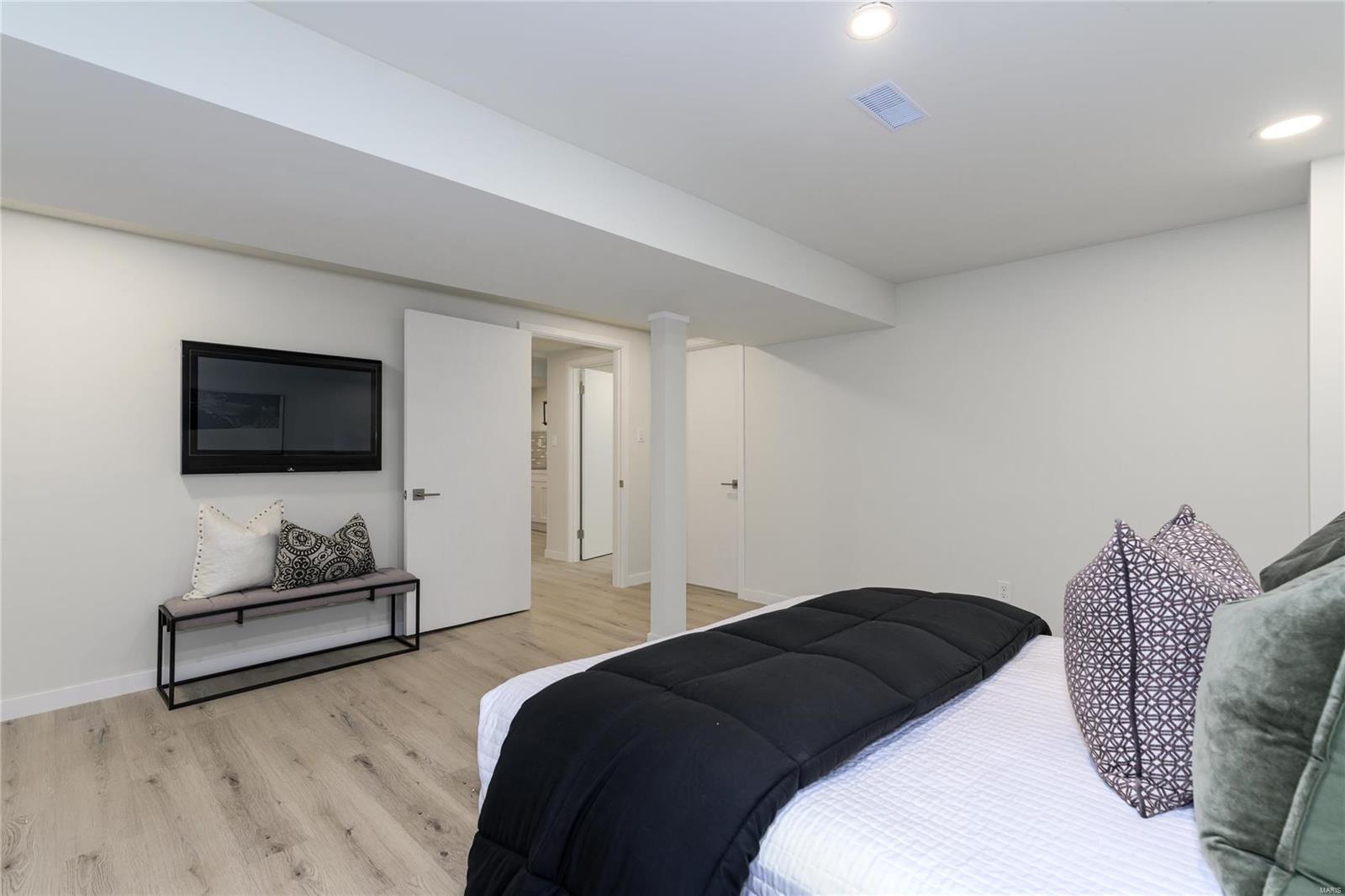 Country Aire - Residential